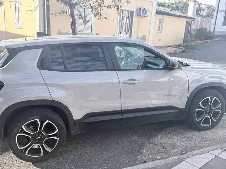 Jeep Avenger 2024 photo 3
