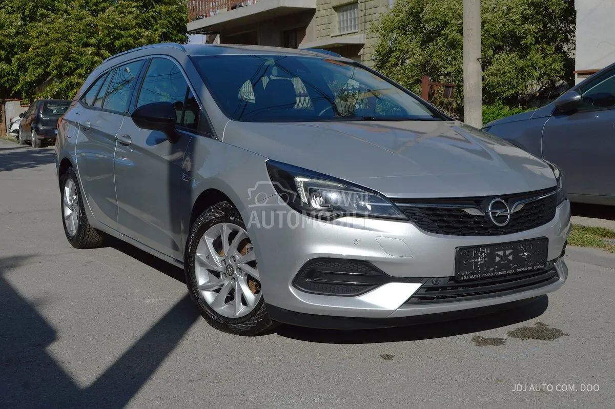 Opel Astra K 2022 photo 2