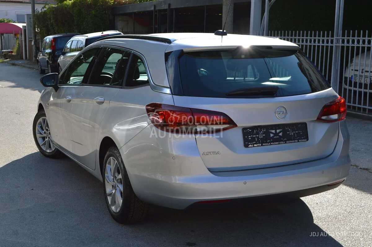 Opel Astra K 2022 photo 4
