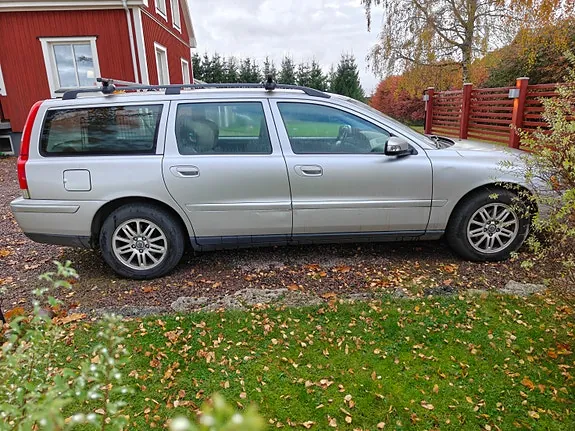 Volvo V70 2007 photo 4