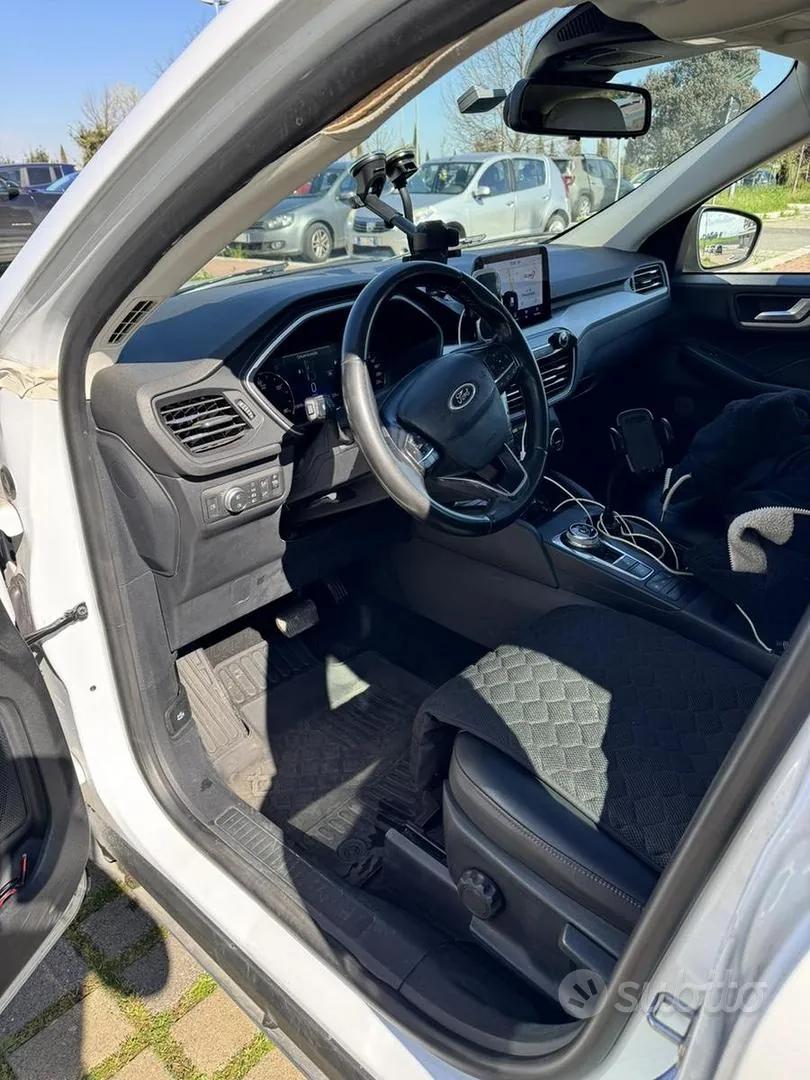 Ford Kuga 2022 photo 5