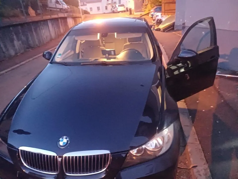 BMW E90