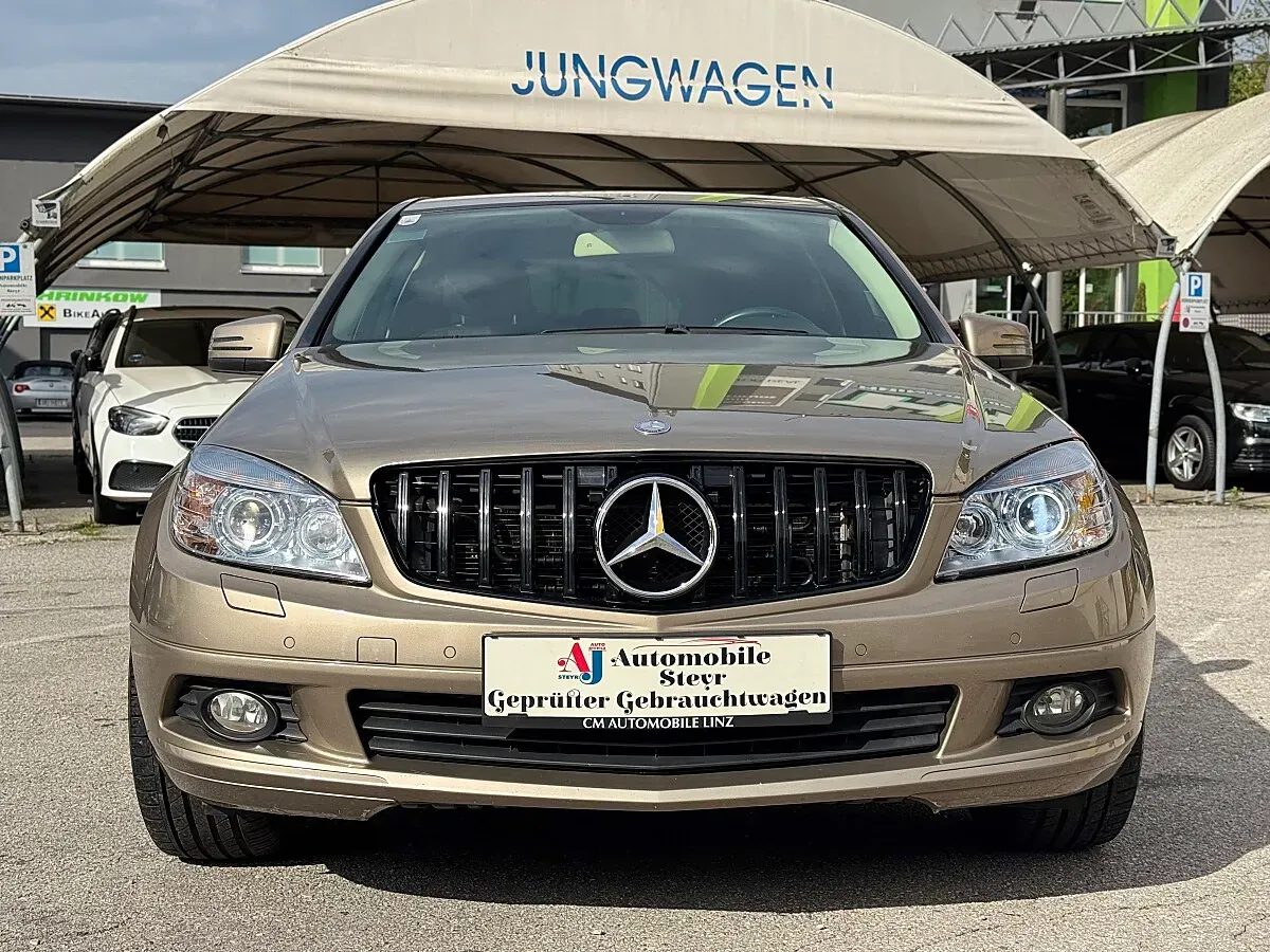 Mercedes-Benz C-Class 2010 photo 2