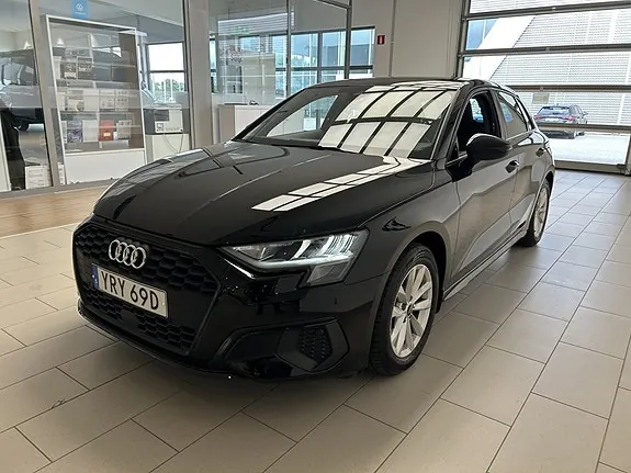 Audi A3 2023 photo 3