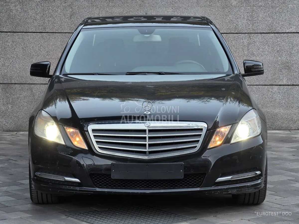 Mercedes-Benz E-Class 2012 photo 3