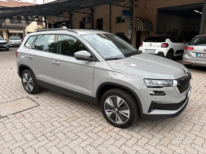 Skoda Karoq 2023 photo 2