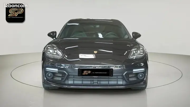 Porsche Panamera 2019 photo 2