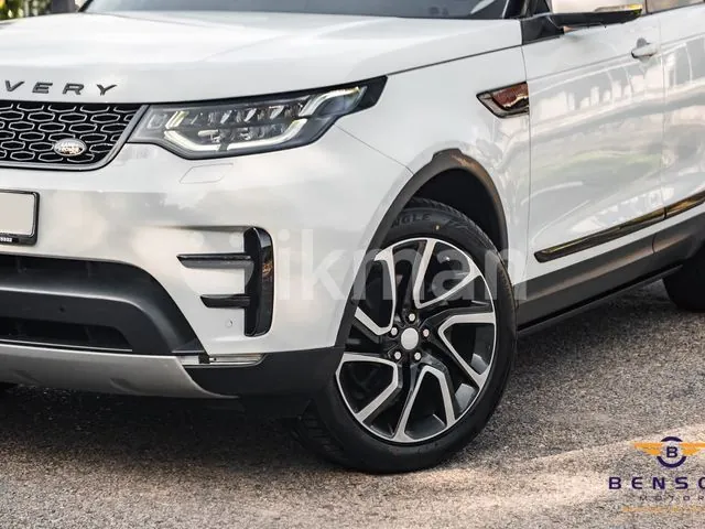 Land Rover Discovery 2019 photo 5