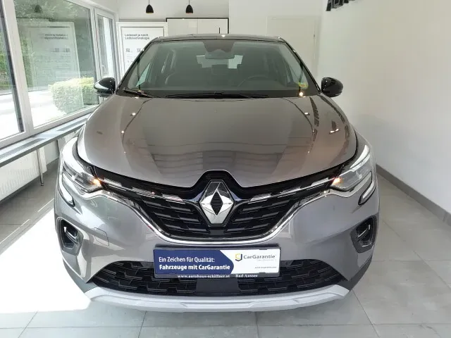 Renault Captur 2022 photo 2