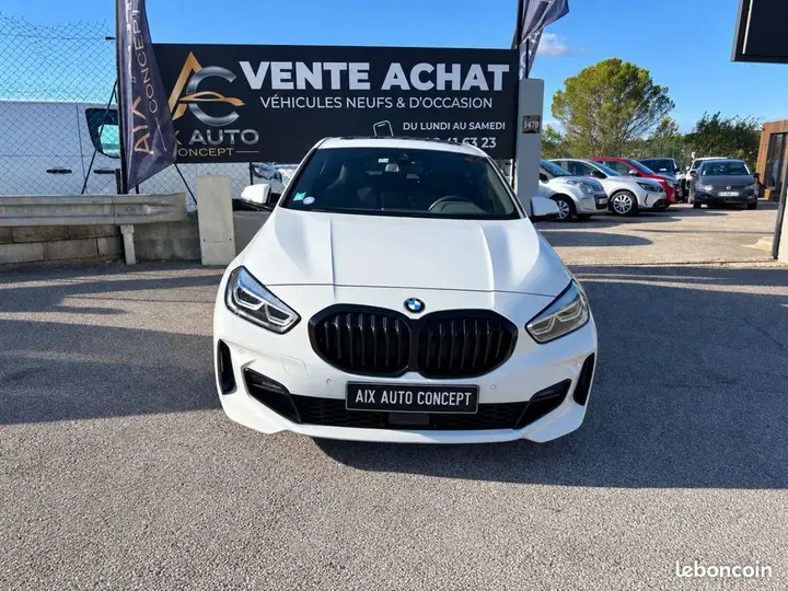 BMW 1 Series 2022 photo 2