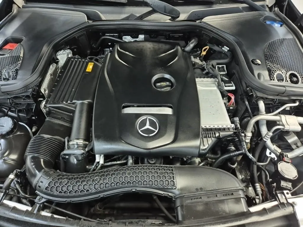 Mercedes-Benz E-Class 2019 photo 5