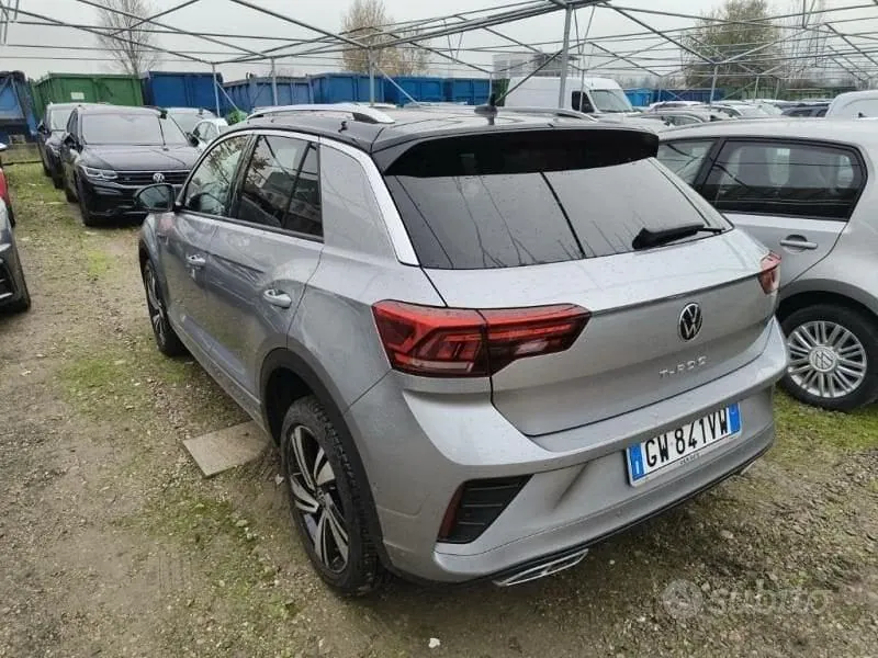Volkswagen T-Roc 2024 photo 2