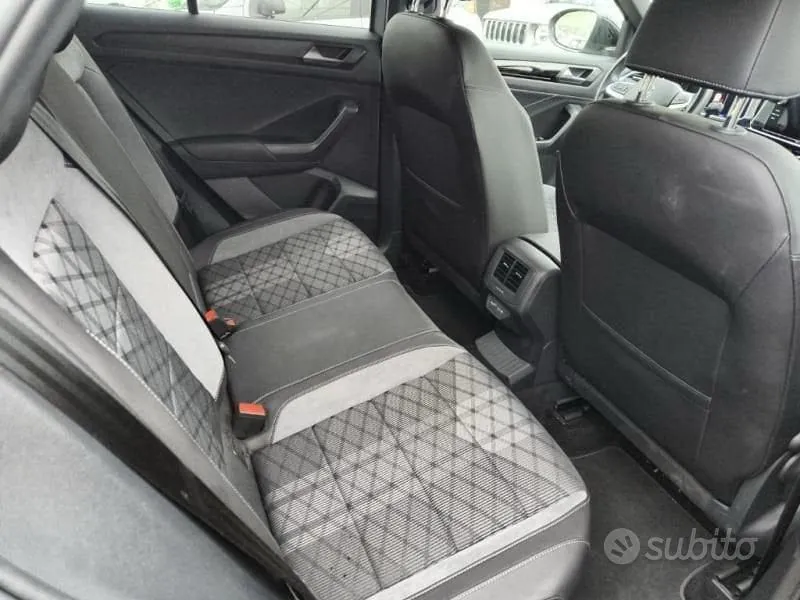 Volkswagen T-Roc 2024 photo 5