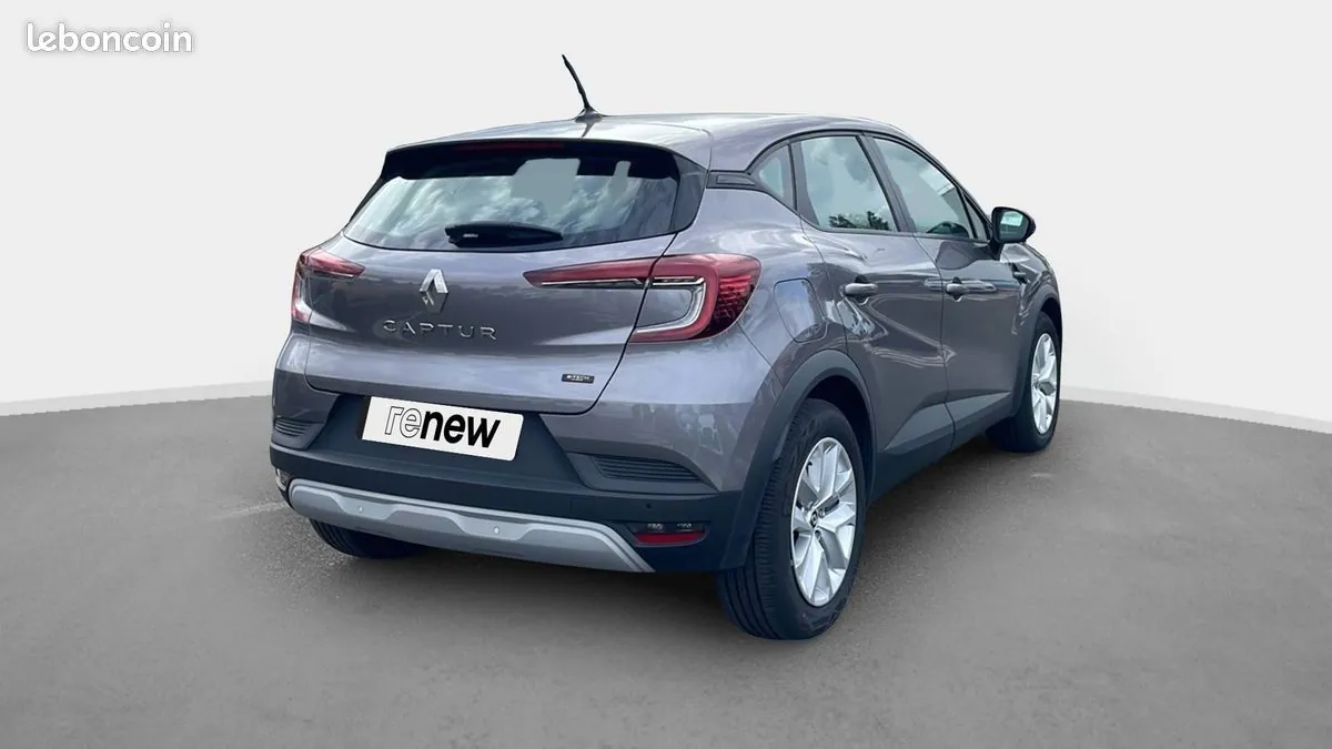 Renault Captur 2023 photo 2
