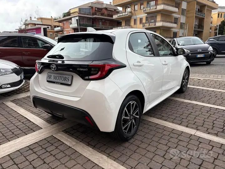 Toyota Yaris 2022 photo 4