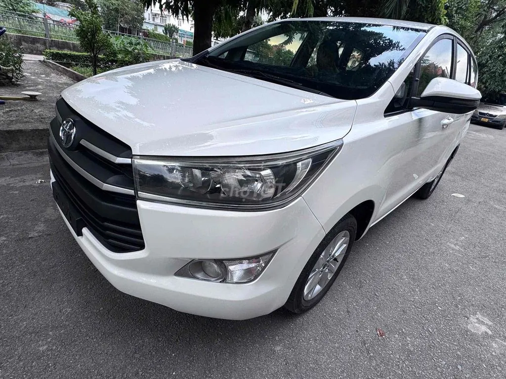 Toyota Innova 2018 photo 3