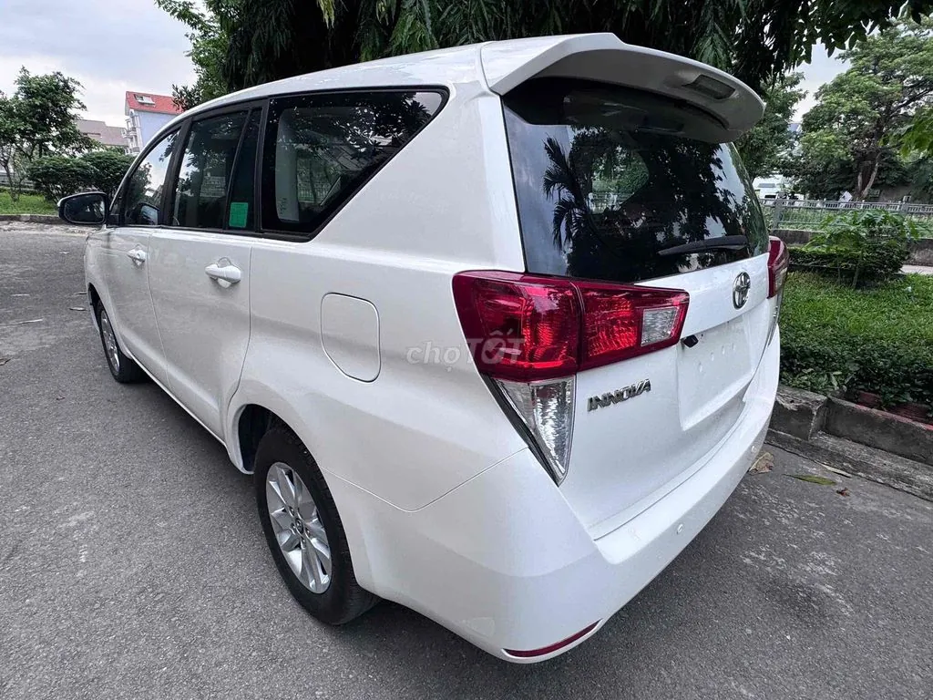 Toyota Innova 2018 photo 5
