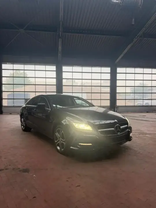 Mercedes-Benz Cls 500