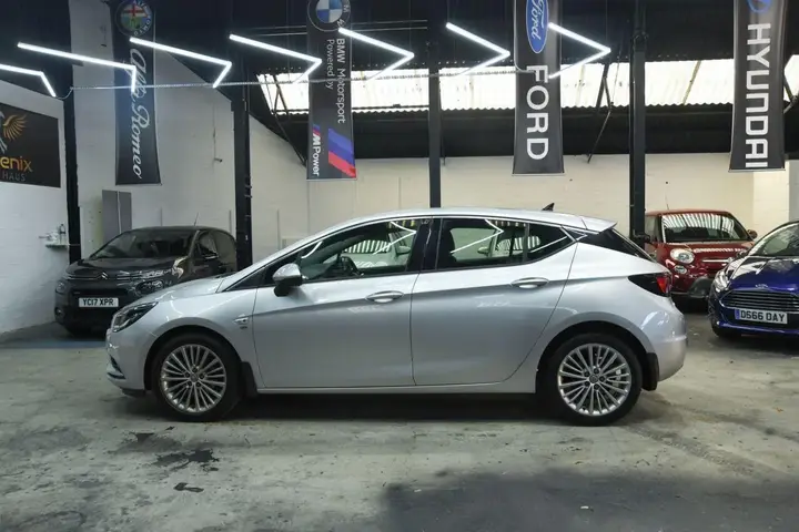 Vauxhall Astra 2019 photo 4