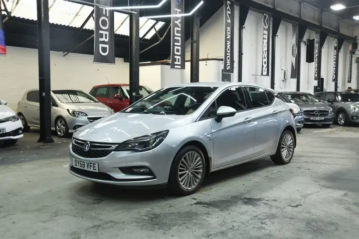Vauxhall Astra 2019 photo 3