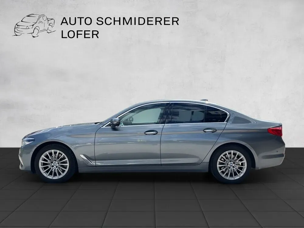 BMW 5 Series 2017 photo 2