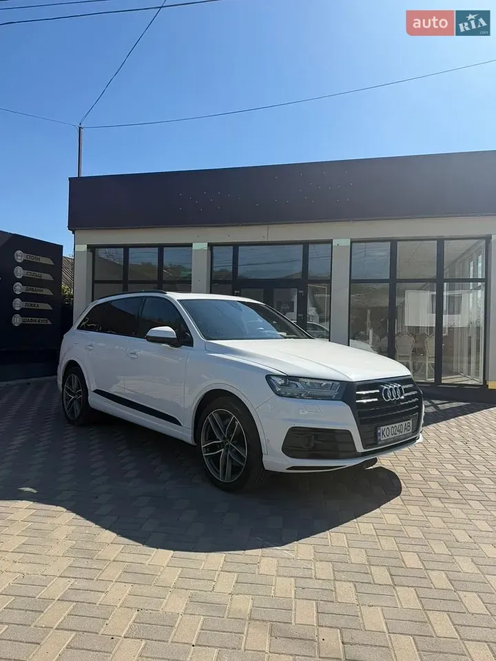 Audi Q7 2017 photo 4