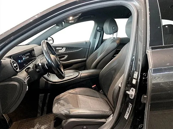 Mercedes-Benz E220 2021 photo 4