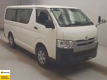 Toyota Hiace 2019 photo 2