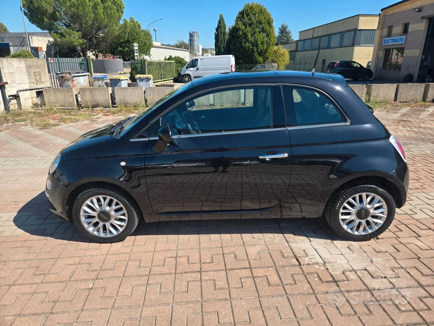 Fiat 500 2015 photo 2