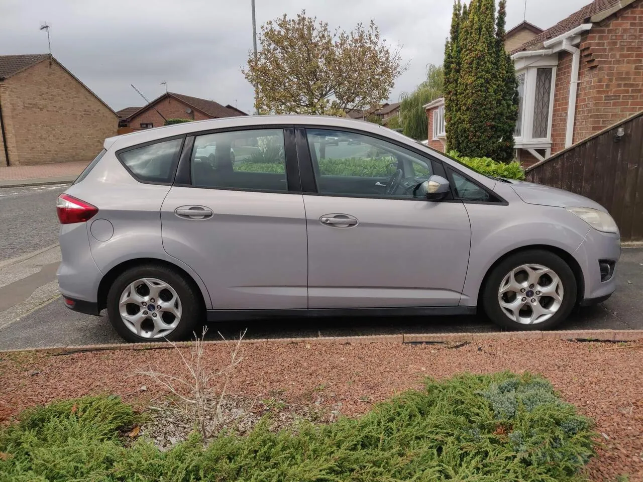 Ford C-Max 2012 photo 3