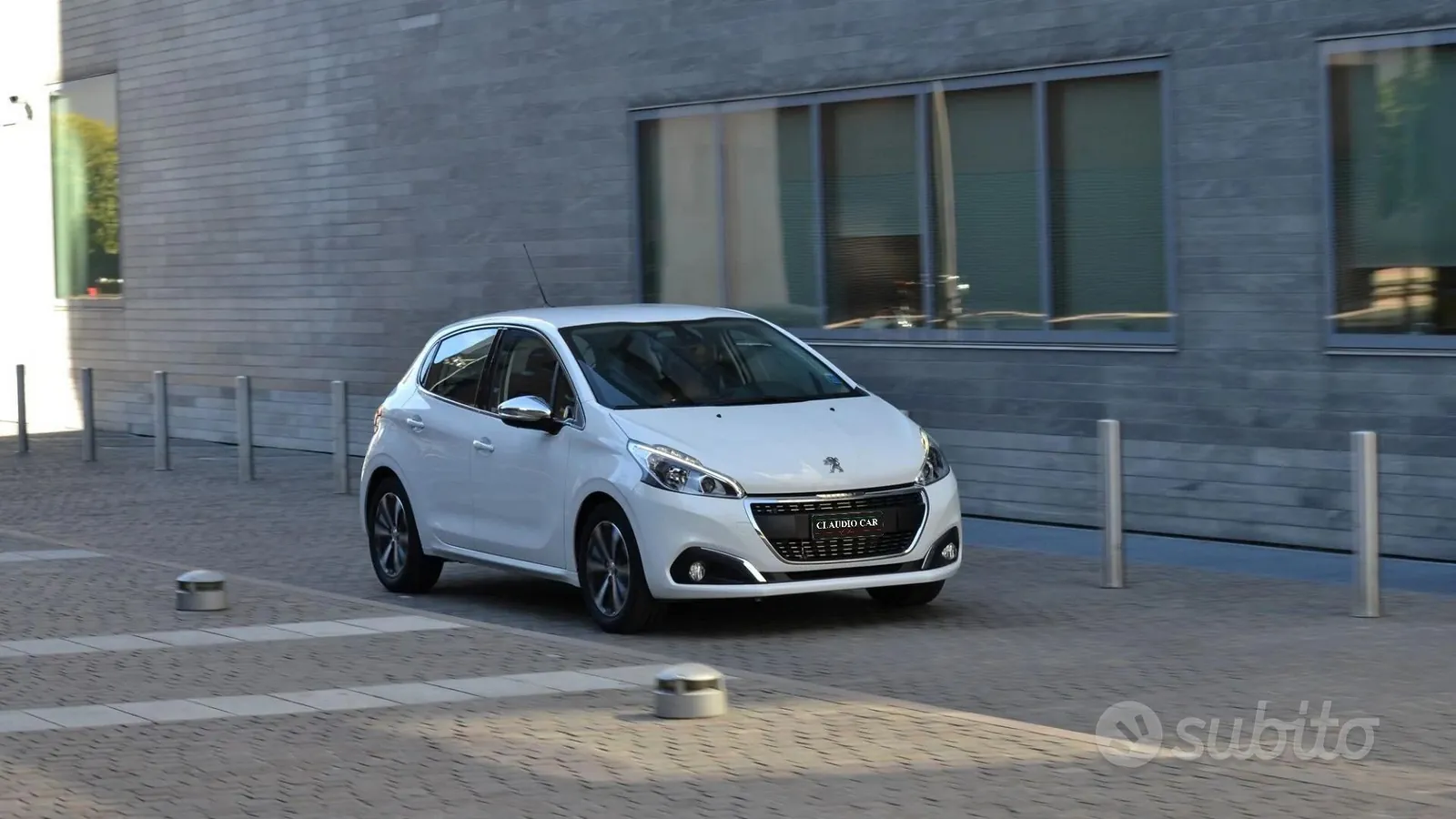 Peugeot 208 2018 photo 2