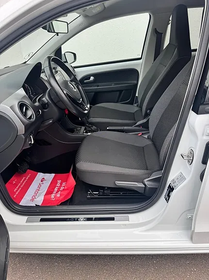Volkswagen E-Up! 2021 photo 5