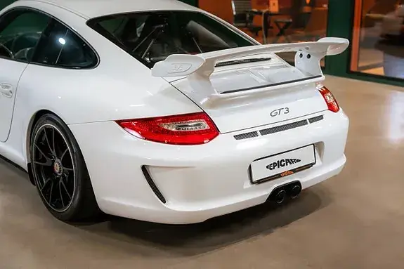 Porsche 911 2010 photo 5