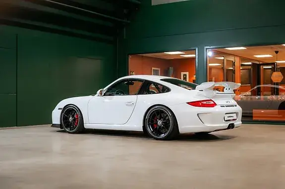 Porsche 911 2010 photo 3