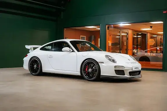 Porsche 911 2010 photo 2