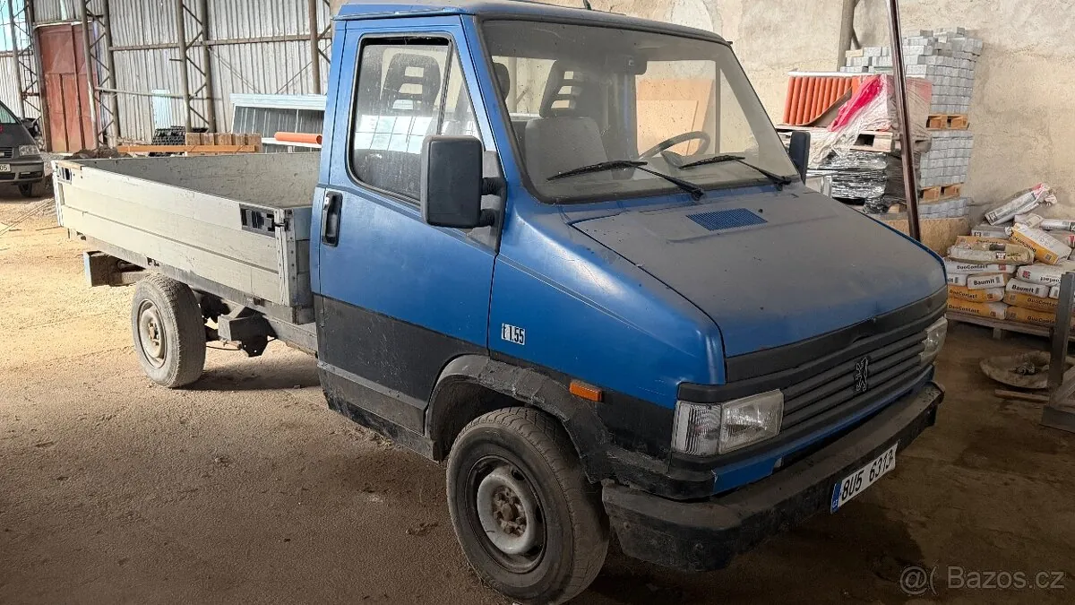 Peugeot J5