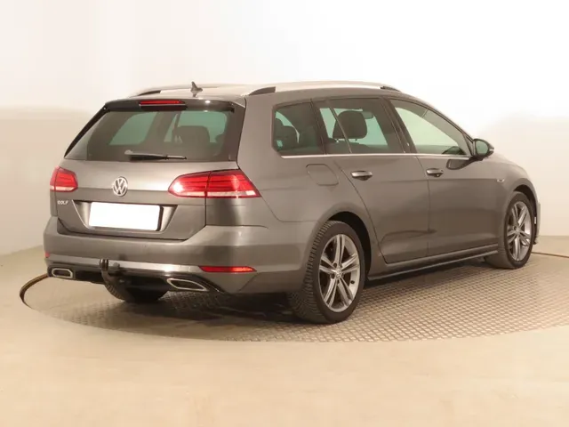 Volkswagen Golf Variant 2019 photo 4