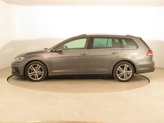 Volkswagen Golf Variant 2019 photo 2