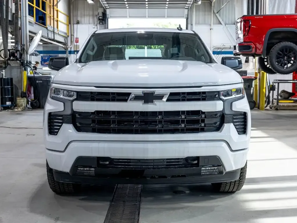 Chevrolet Silverado 1500 2026 photo 2