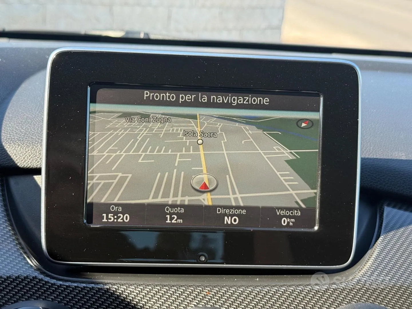 Mercedes-Benz B 180D 2017 photo 3