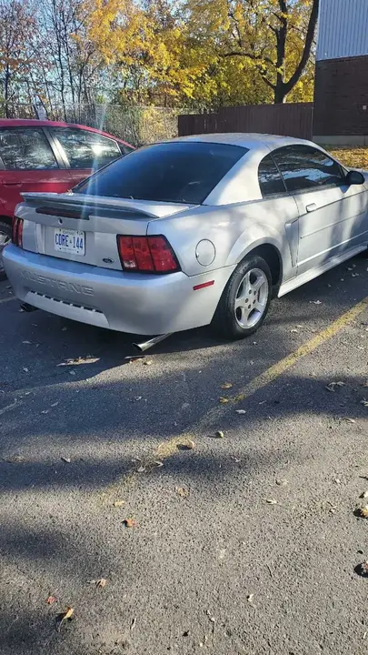 Ford Mustang 2000 photo 5