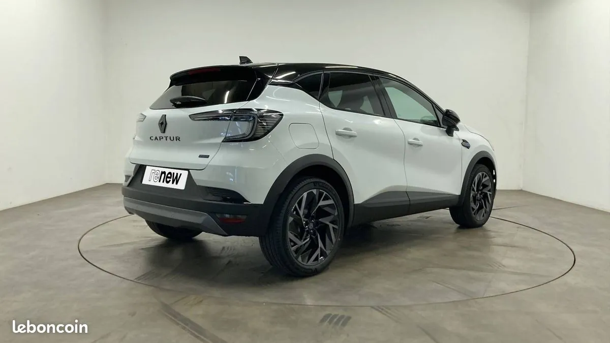 Renault Captur 2025 photo 2