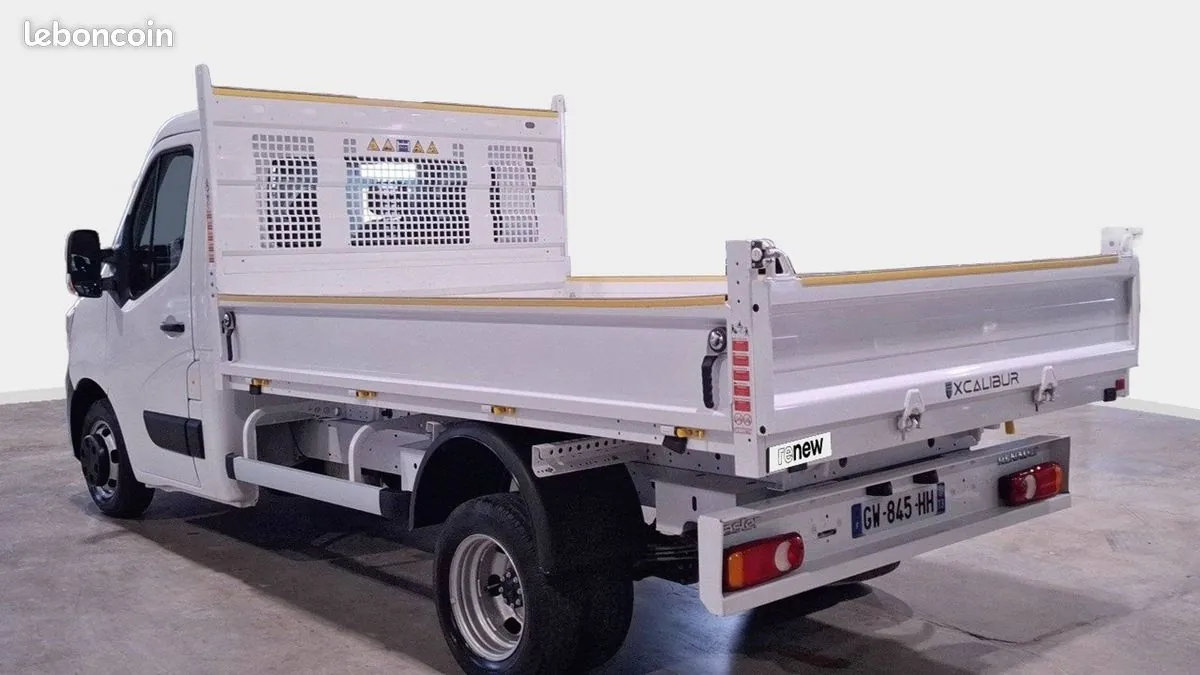 Renault Master 2024 photo 2
