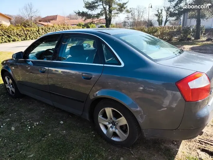Audi A4 2001 photo 5