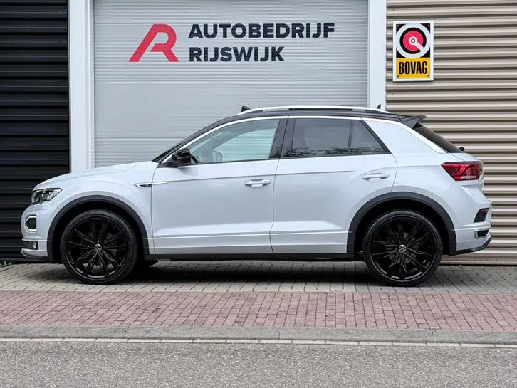 Volkswagen T-Roc 2022 photo 2