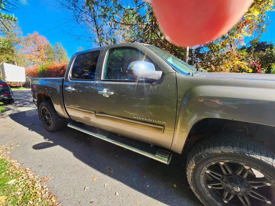 Chevrolet Silverado 1500 2012 photo 3