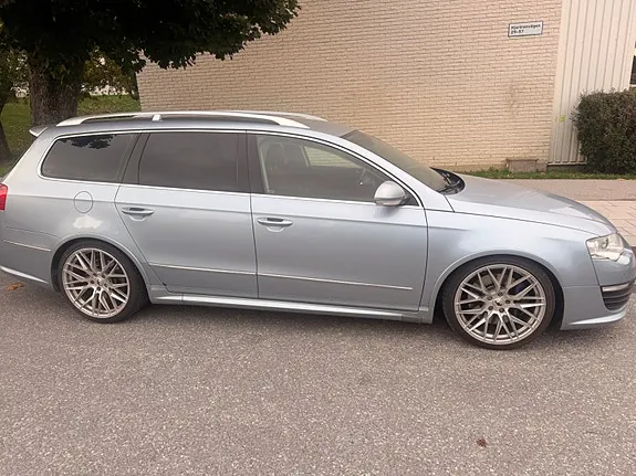 Volkswagen Passat 2009 photo 4