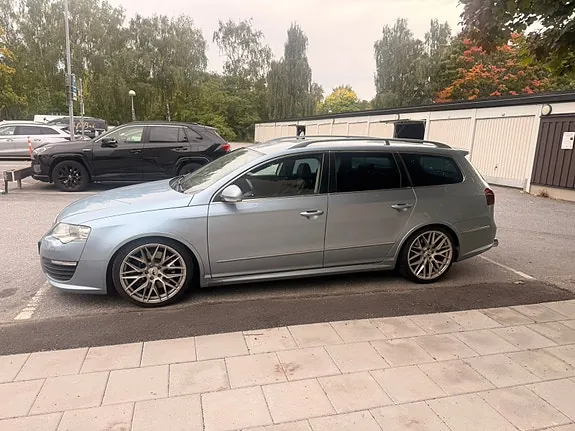 Volkswagen Passat 2009 photo 2