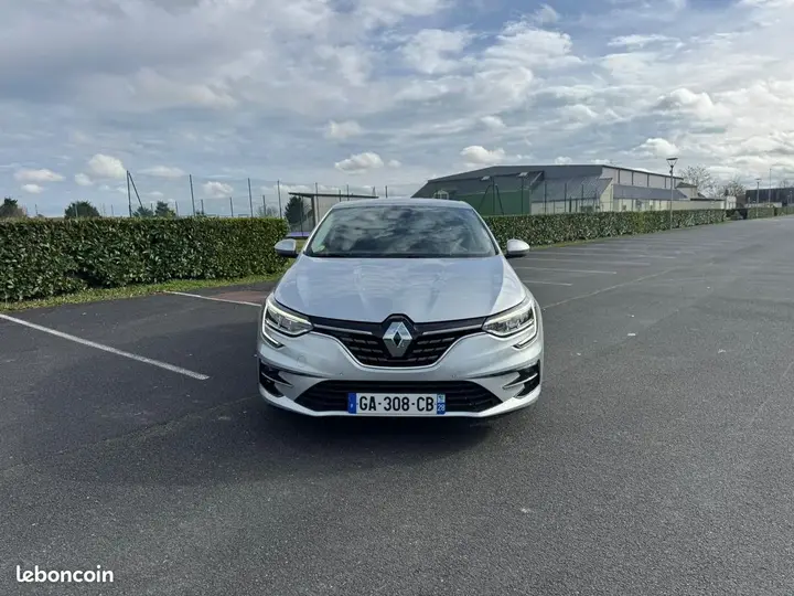Renault Megane 2021 photo 2