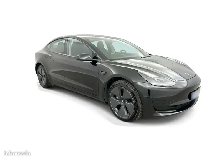 Tesla Model 3 2023 photo 3